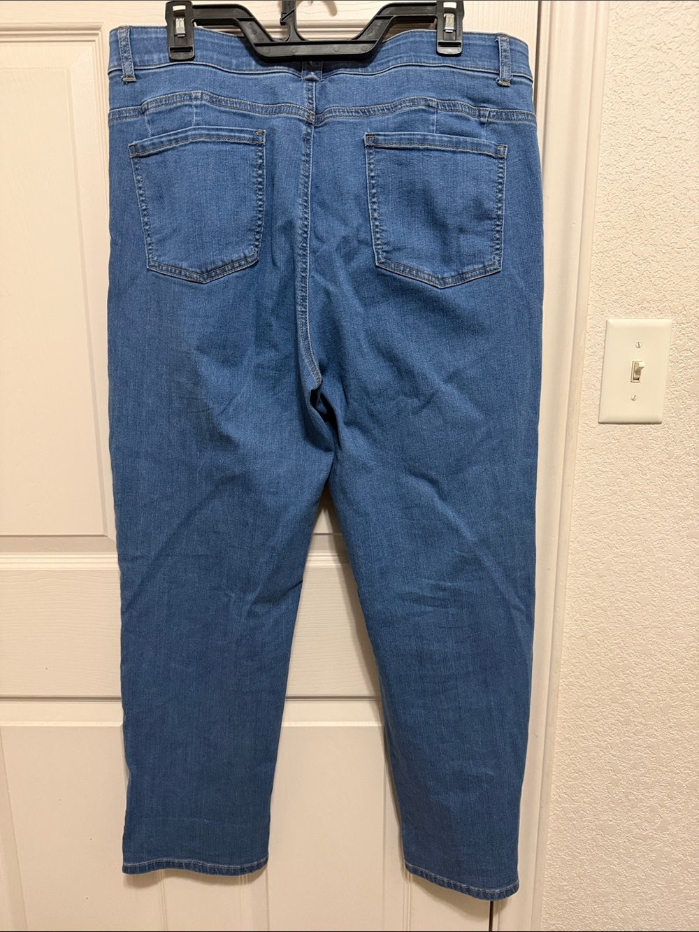 Ruby Rd. Medium Blue Cropped Women's Jeans - Picture 3 of 3